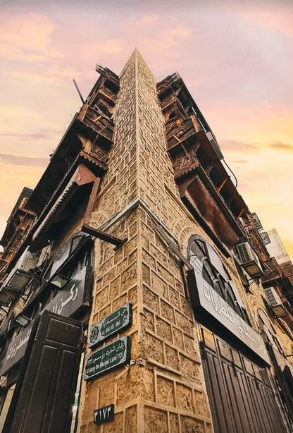 Circuit Médine, AlUla, Djeddah — Noussouki Travel