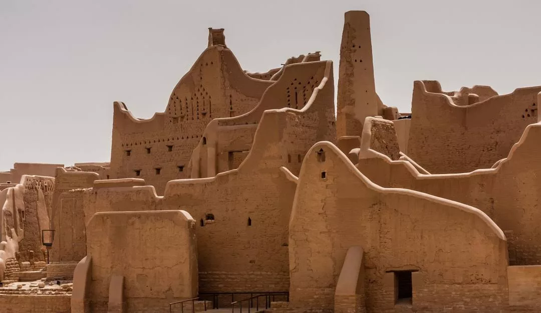 Circuit Djeddah, AlUla, Riyad, Dammam — Noussouki Travel